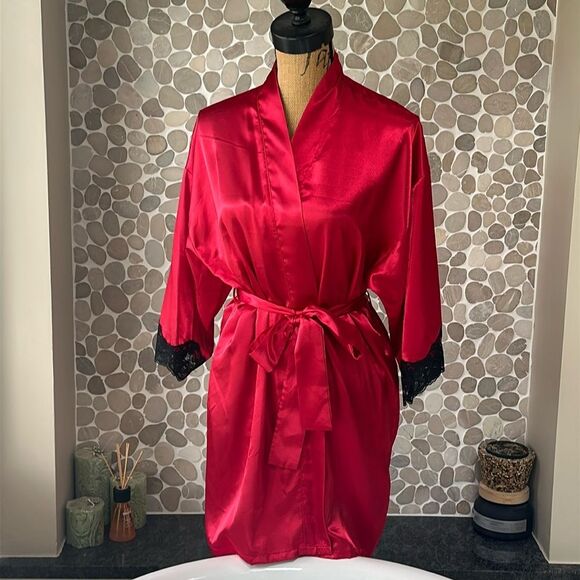 NWOT Fredericks of Hollywood, satin red and black robe – medium - Picture 1 of 7